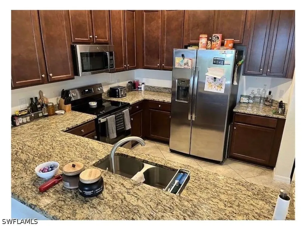 2763 Citrus Street Naples FL 34120