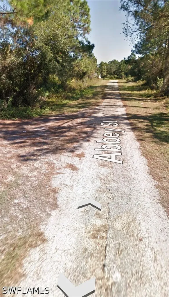 913 Abbey Street E Lehigh Acres FL 33974