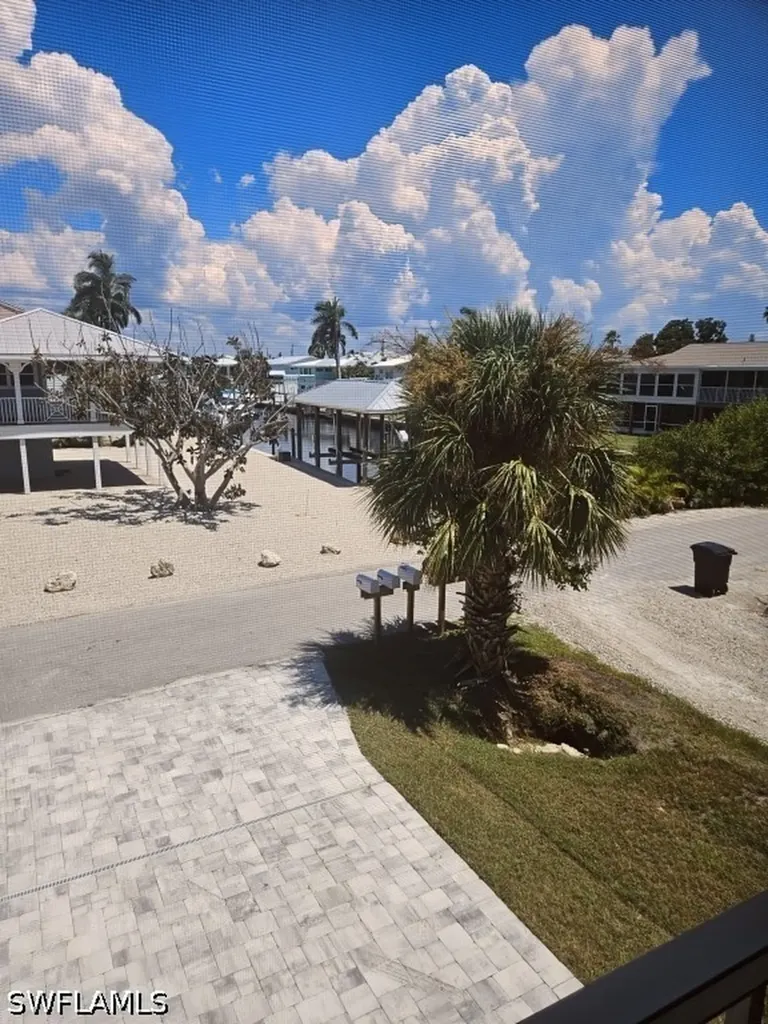 431 Lazy Way Fort Myers Beach FL 33931