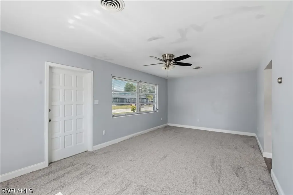 4220 Deleon Street Fort Myers FL 33901