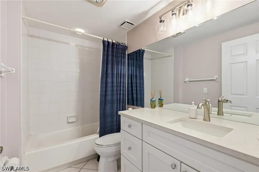 2245 Hidden Lake Drive Naples FL 34112