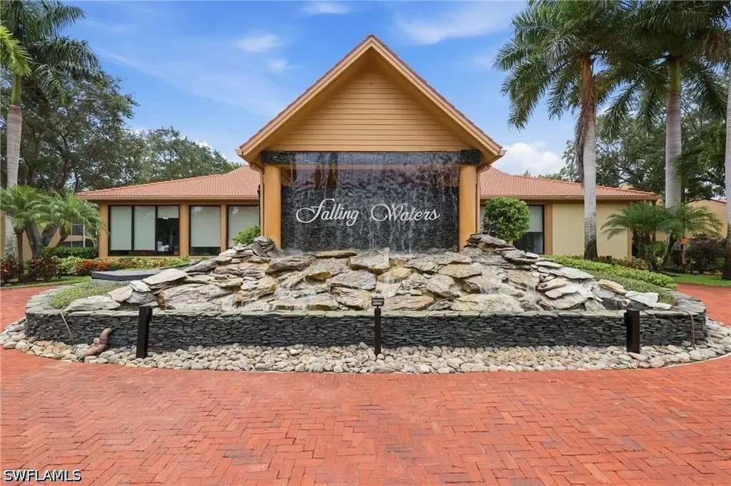 2245 Hidden Lake Drive Naples FL 34112