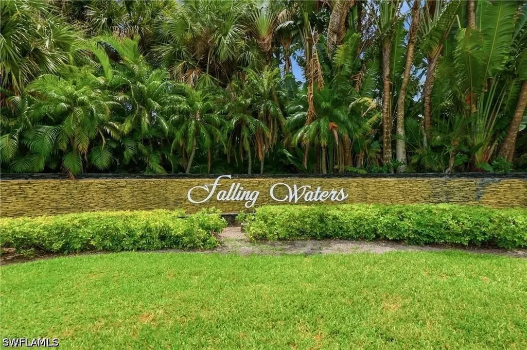 2245 Hidden Lake Drive Naples FL 34112