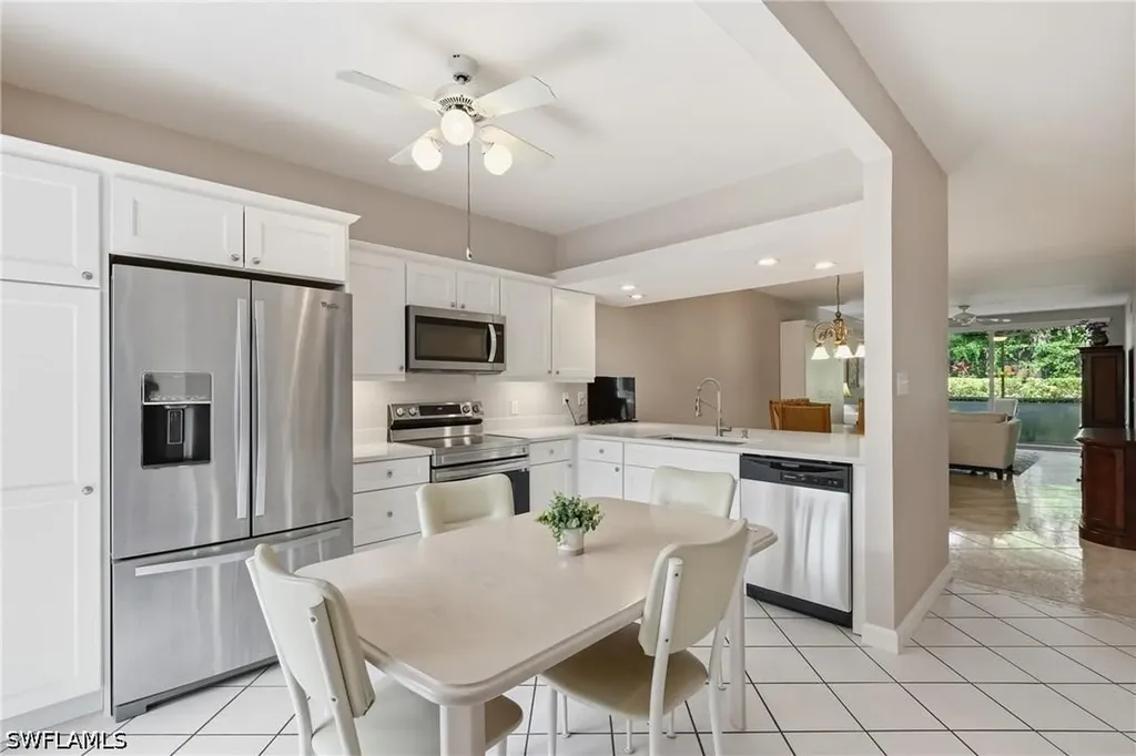 2245 Hidden Lake Drive Naples FL 34112