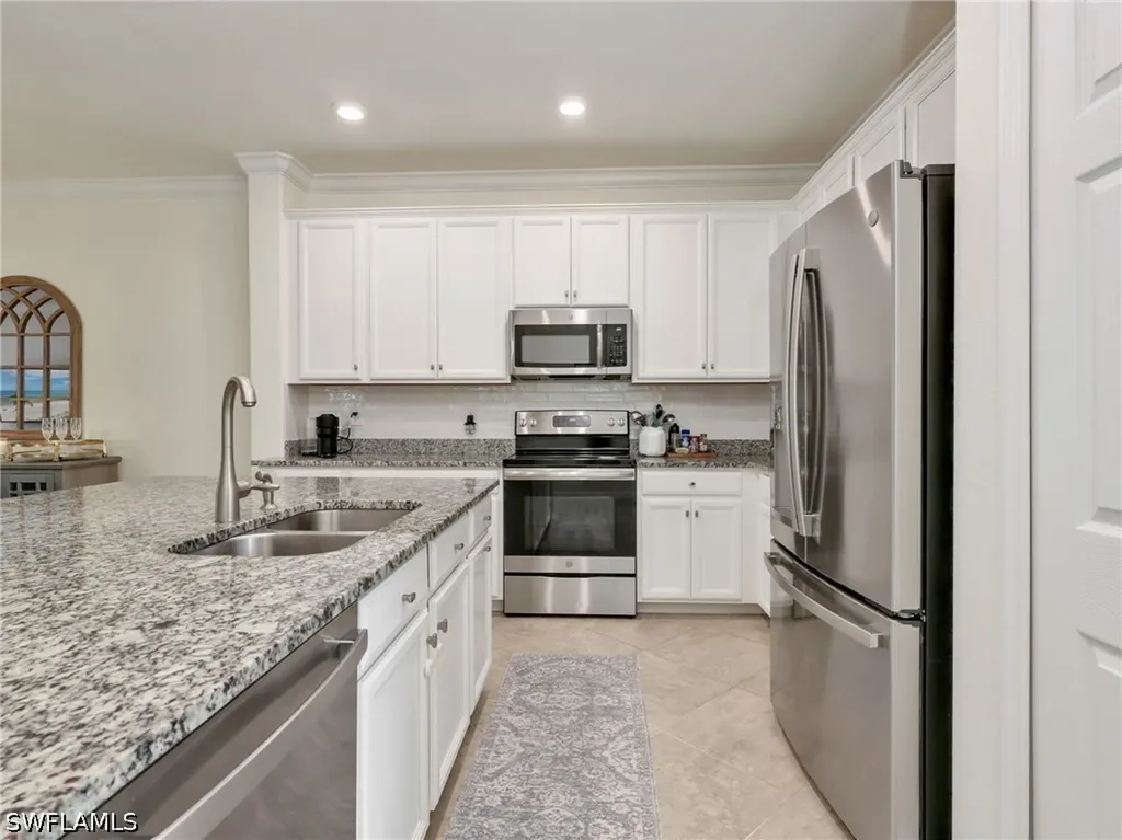 9157 Glenforest Drive Naples FL 34120