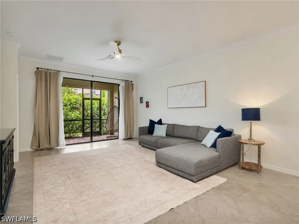 9157 Glenforest Drive Naples FL 34120