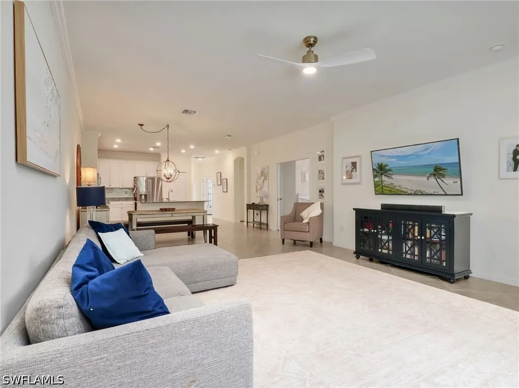 9157 Glenforest Drive Naples FL 34120