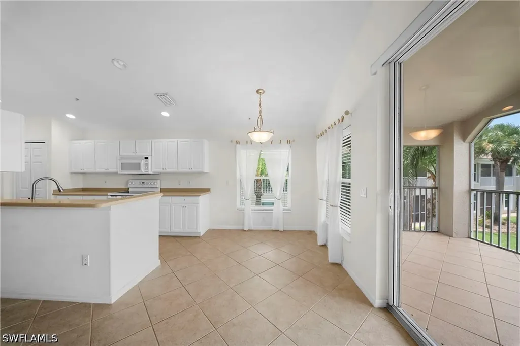 2612 Somerville Loop Cape Coral FL 33991