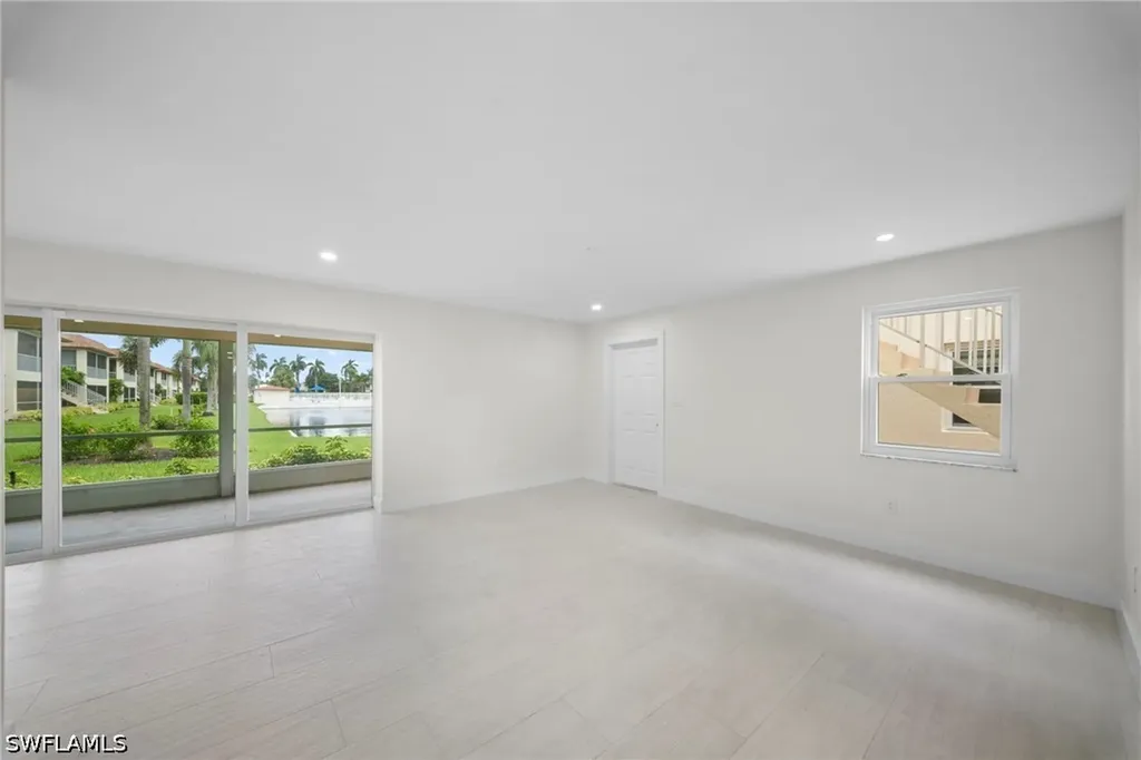 1155 Sandpiper Street Naples FL 34102