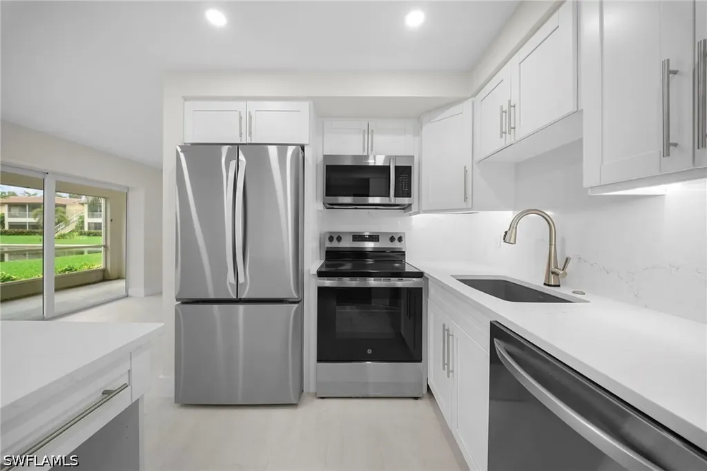 1155 Sandpiper Street Naples FL 34102