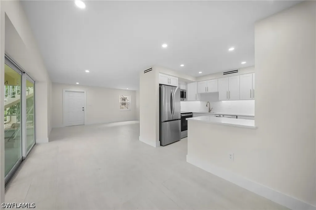 1155 Sandpiper Street Naples FL 34102