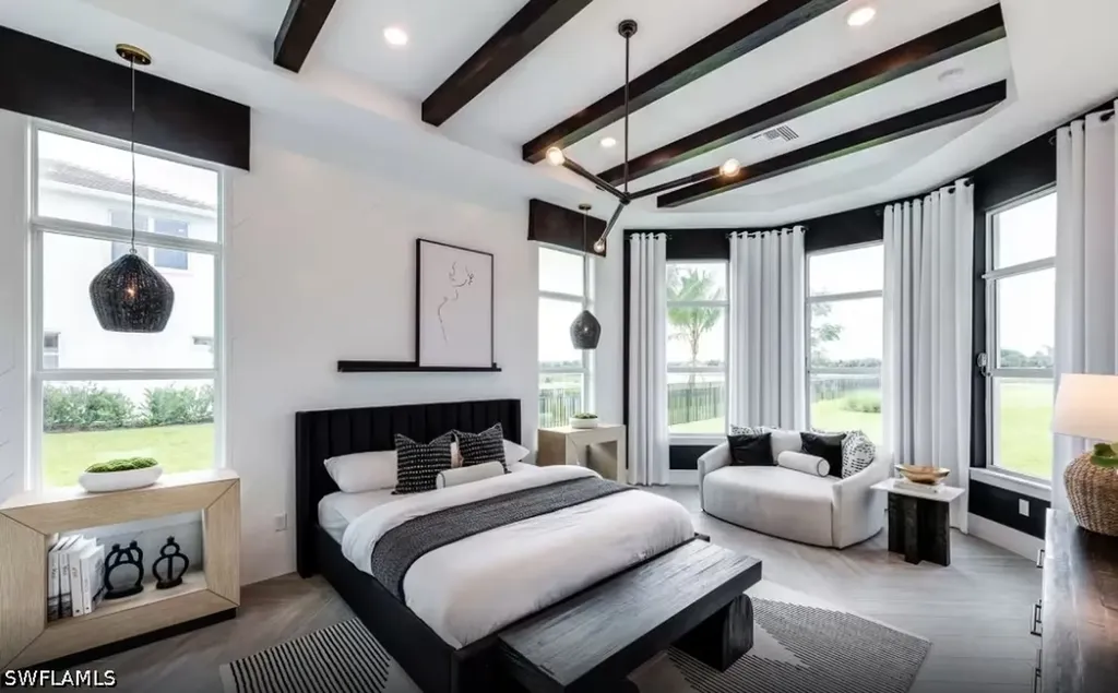 958 French Oak Street Naples FL 34120