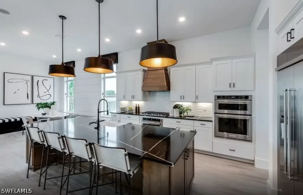 958 French Oak Street Naples FL 34120