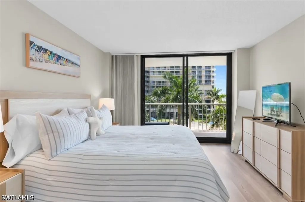 440 Seaview Court Marco Island FL 34145