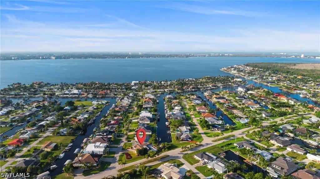 5304 Bayshore Avenue Cape Coral FL 33904