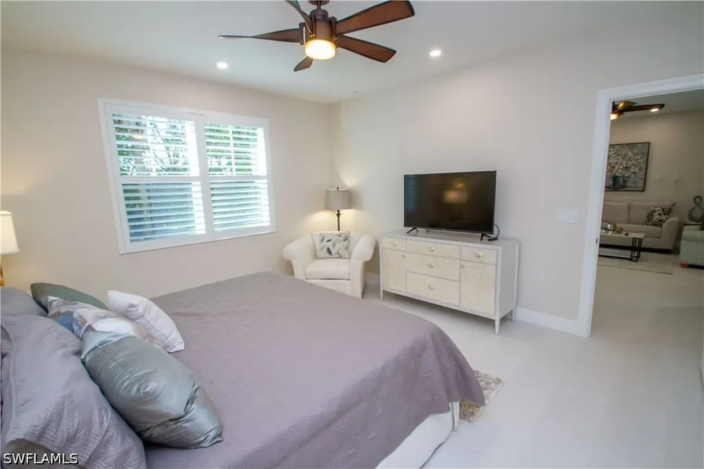 262 Indies Drive Naples FL 34114