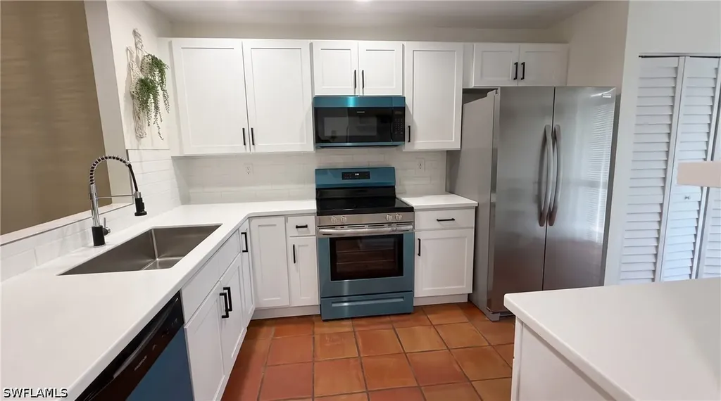 1826 Kings Lake Boulevard Naples FL 34112