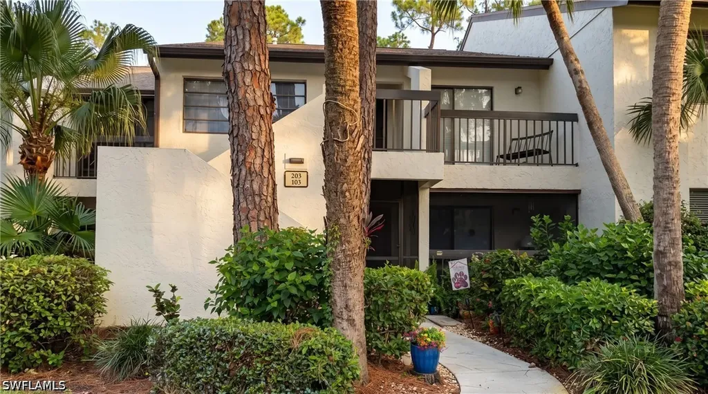 1826 Kings Lake Boulevard Naples FL 34112