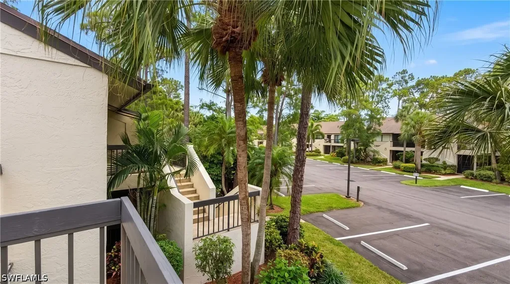1826 Kings Lake Boulevard Naples FL 34112