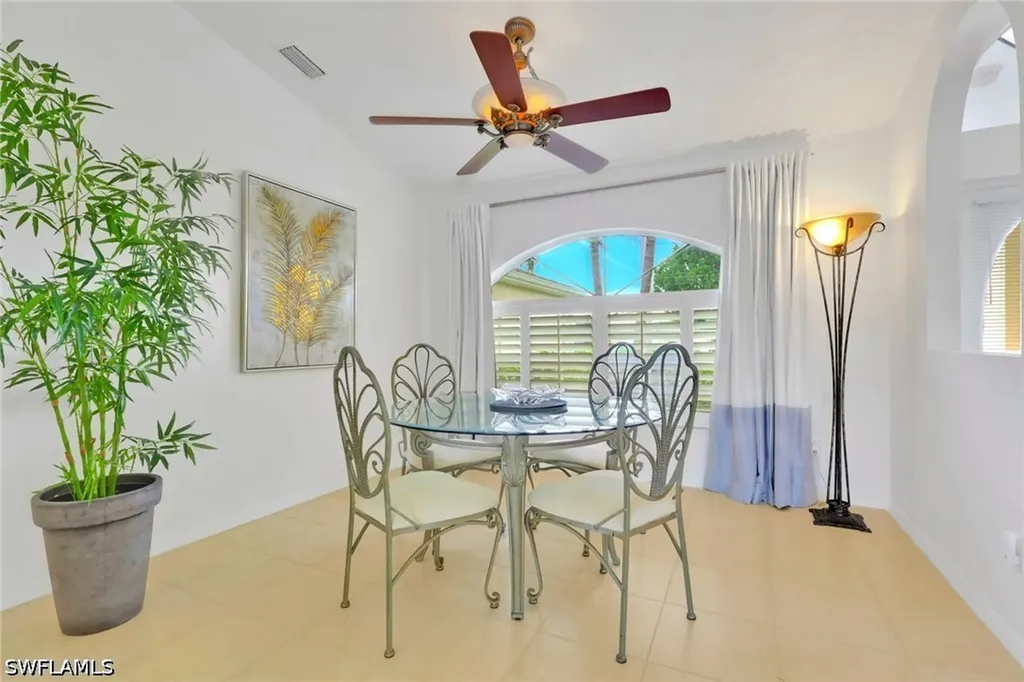 3302 SW 2nd Lane Cape Coral FL 33991