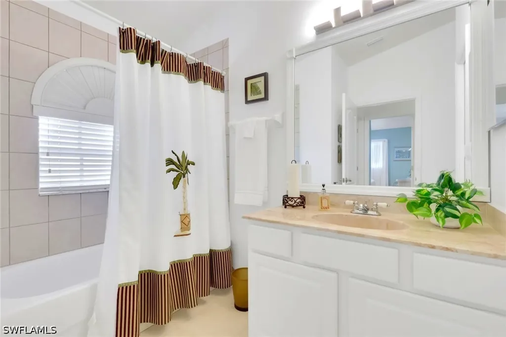 3302 SW 2nd Lane Cape Coral FL 33991