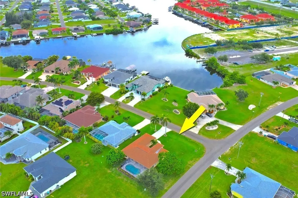 3302 SW 2nd Lane Cape Coral FL 33991