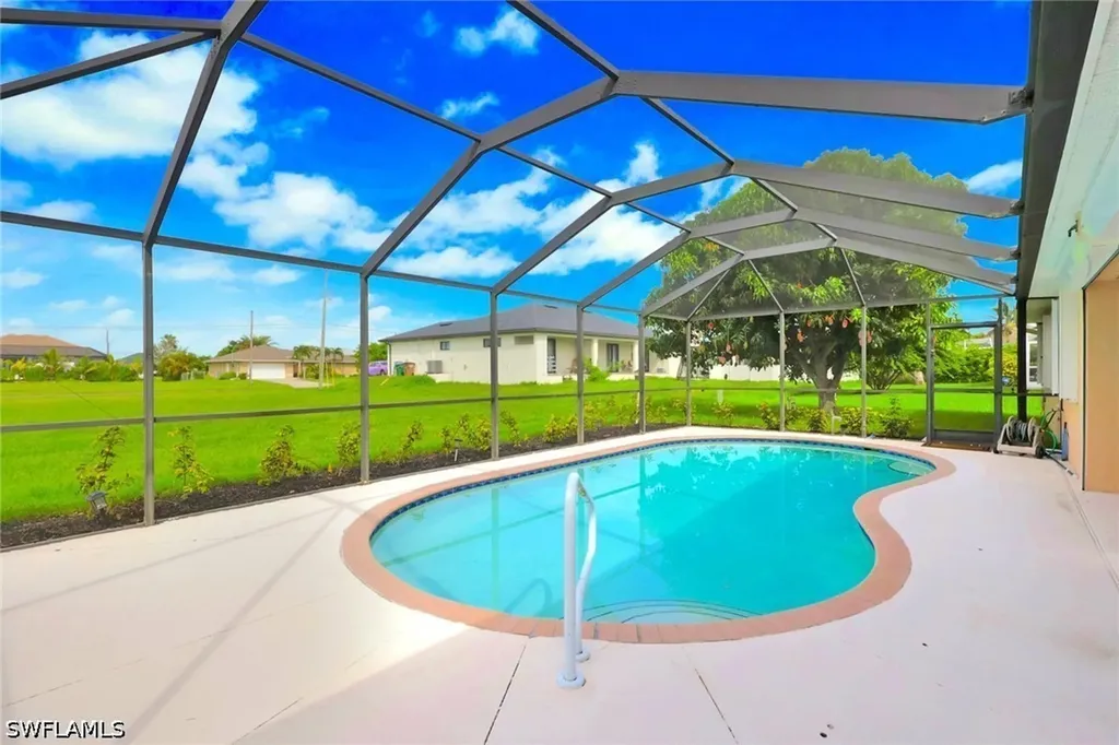 3302 SW 2nd Lane Cape Coral FL 33991