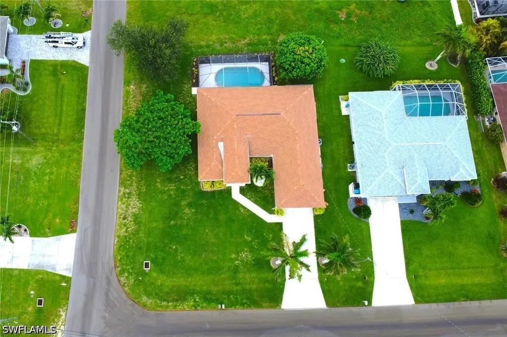 3302 SW 2nd Lane Cape Coral FL 33991