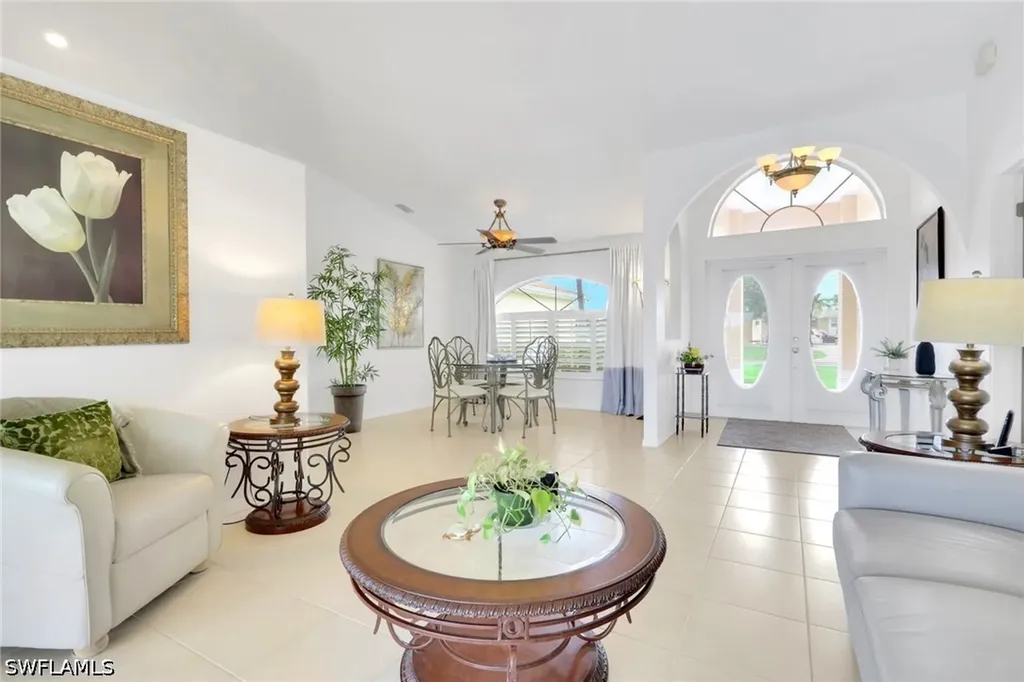 3302 SW 2nd Lane Cape Coral FL 33991