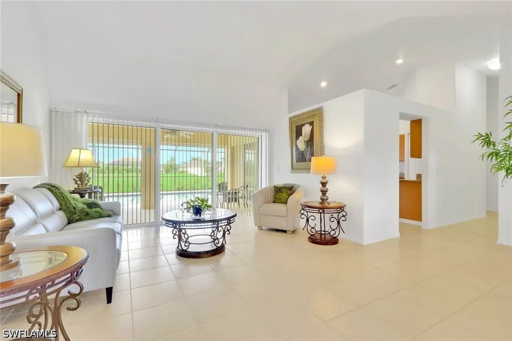 3302 SW 2nd Lane Cape Coral FL 33991