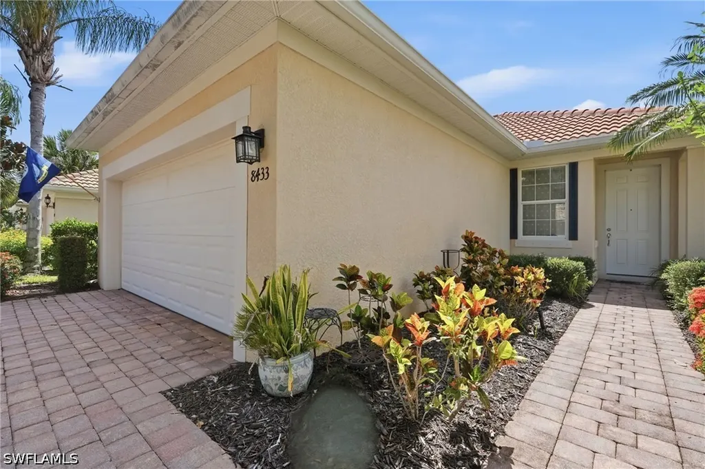 8433 Karina Court Naples FL 34114