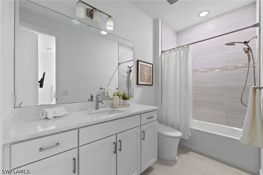 19640 Aqua View Lane Estero FL 33913