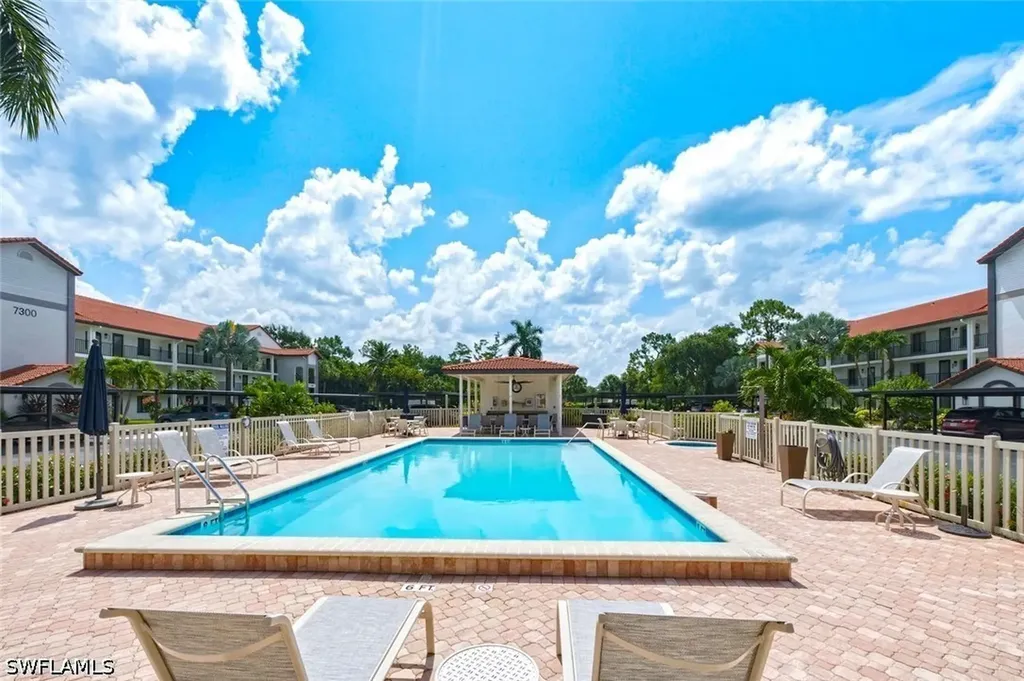 7320 Coventry Court Naples FL 34104