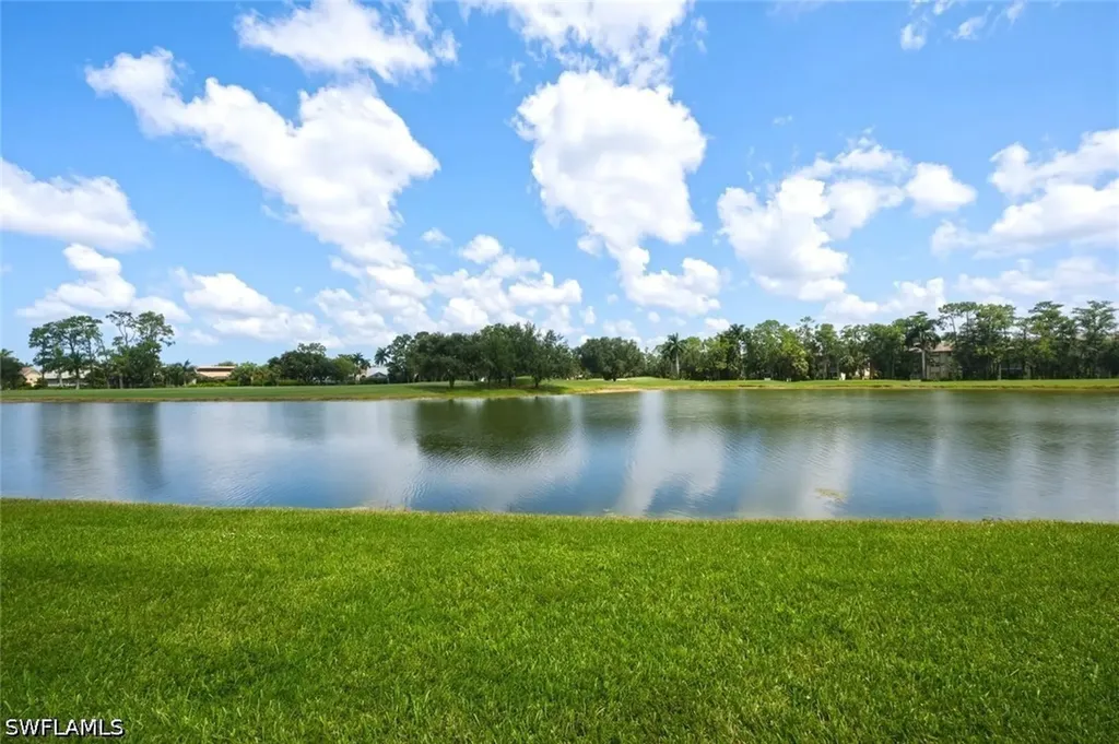 7320 Coventry Court Naples FL 34104