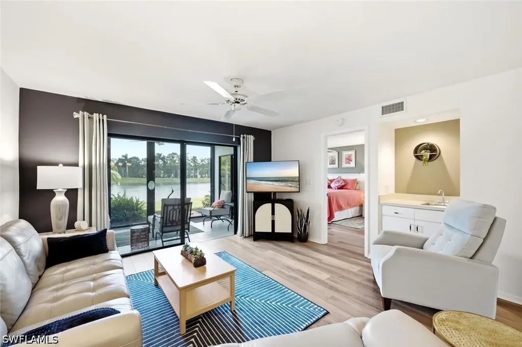 7320 Coventry Court Naples FL 34104