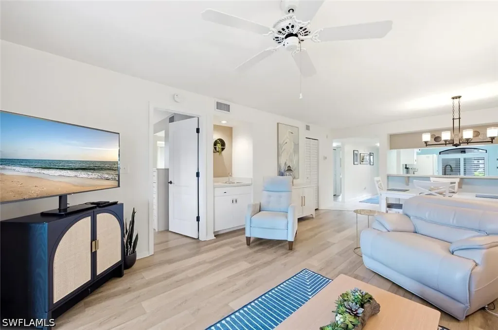 7320 Coventry Court Naples FL 34104