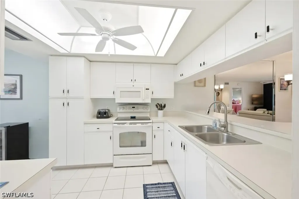 7320 Coventry Court Naples FL 34104