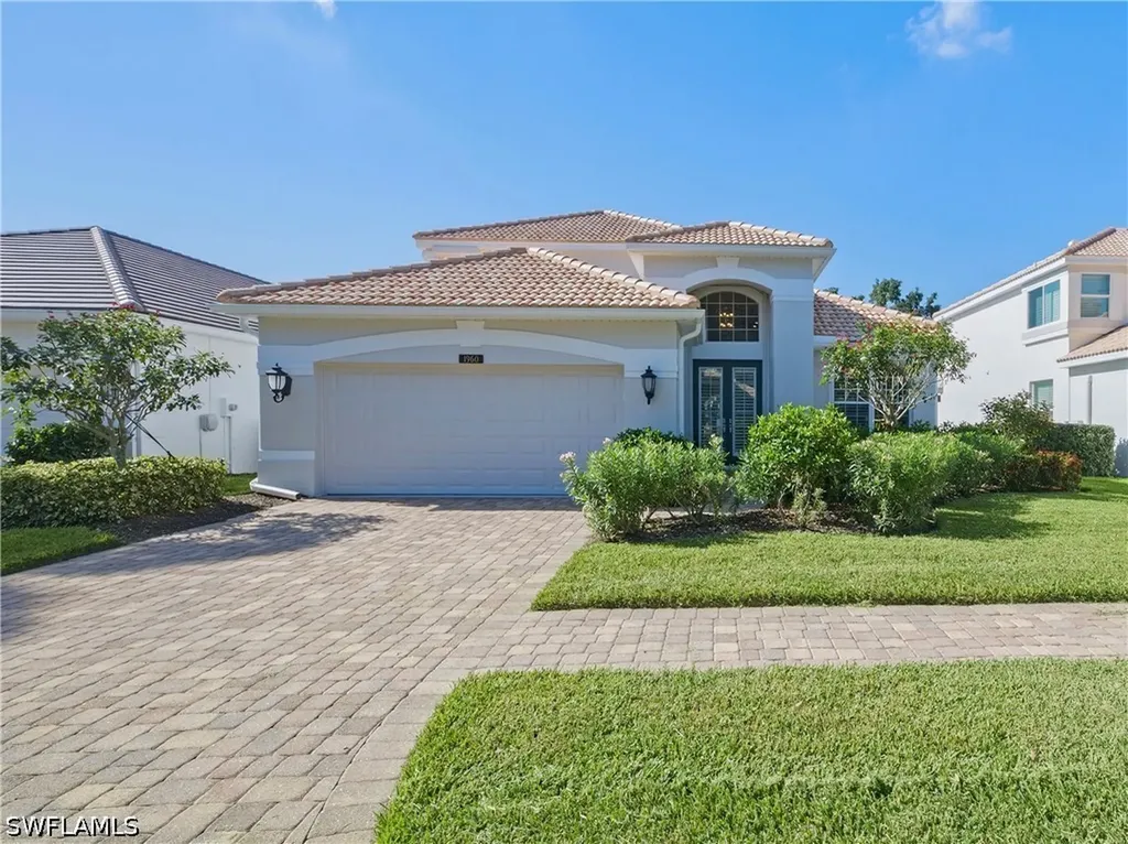 1960 Timarron Way Naples FL 34109
