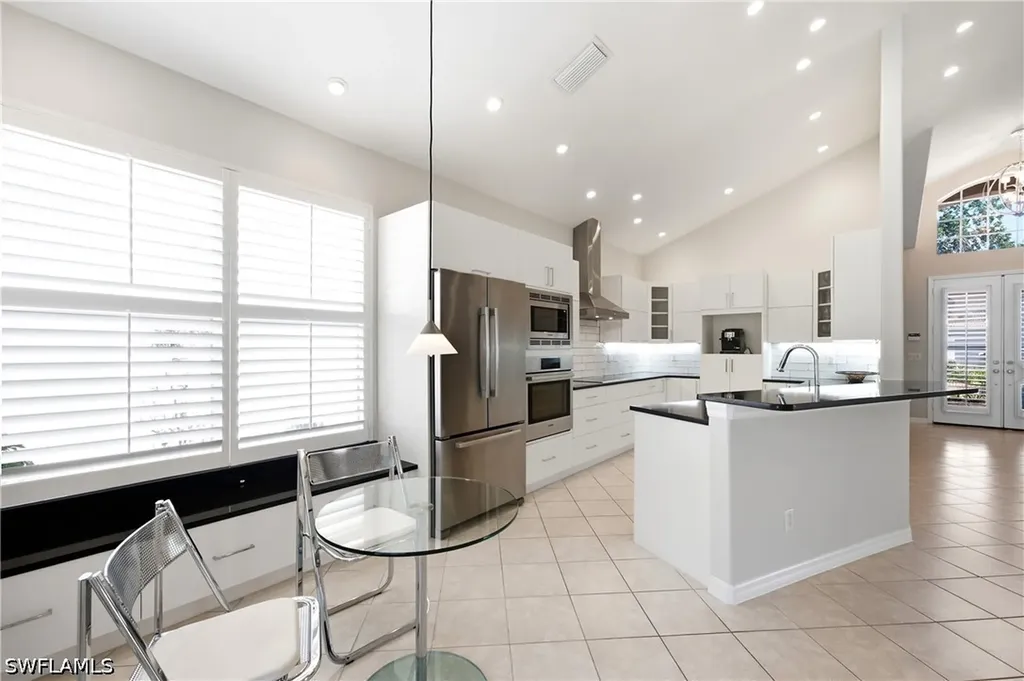 1960 Timarron Way Naples FL 34109