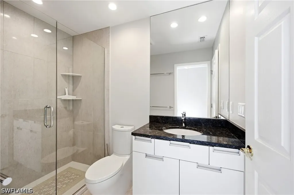 1960 Timarron Way Naples FL 34109