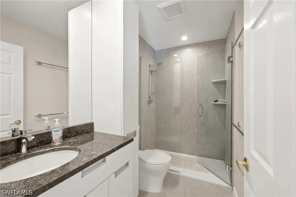 1960 Timarron Way Naples FL 34109