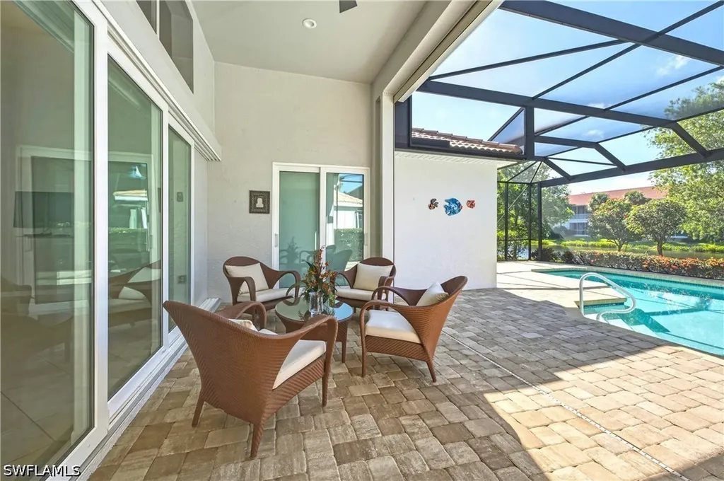 1960 Timarron Way Naples FL 34109
