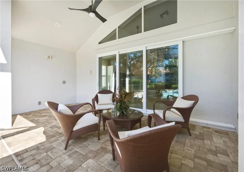 1960 Timarron Way Naples FL 34109