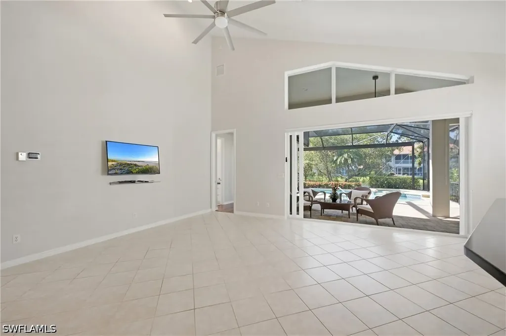 1960 Timarron Way Naples FL 34109