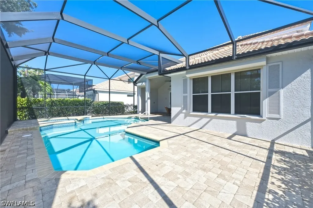 1960 Timarron Way Naples FL 34109