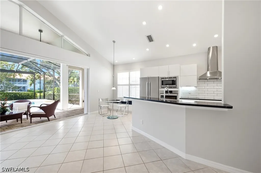 1960 Timarron Way Naples FL 34109