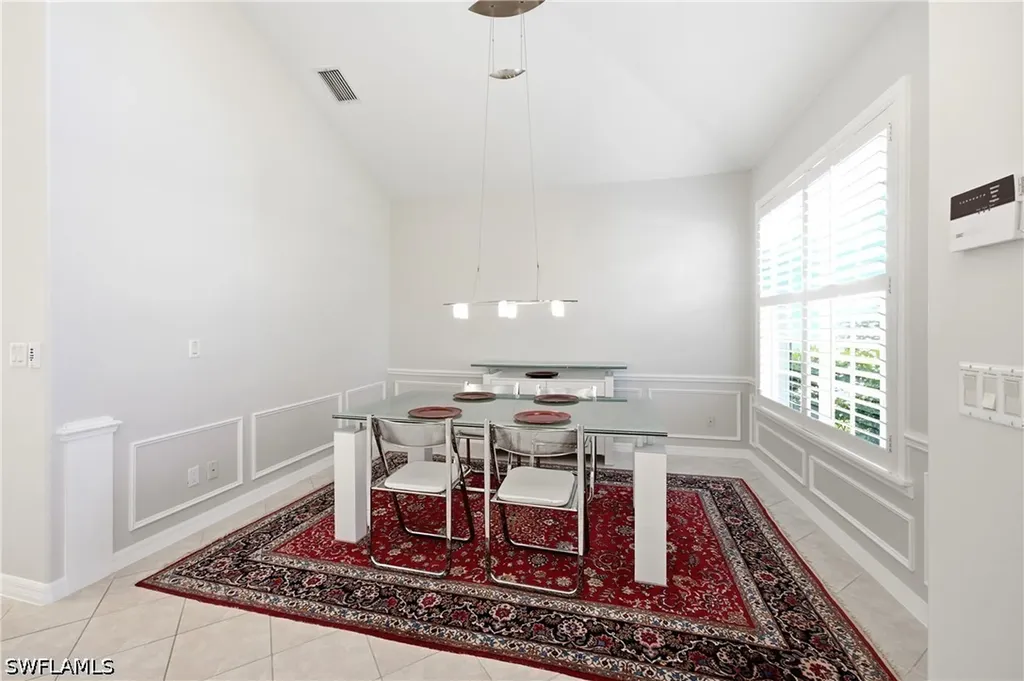 1960 Timarron Way Naples FL 34109