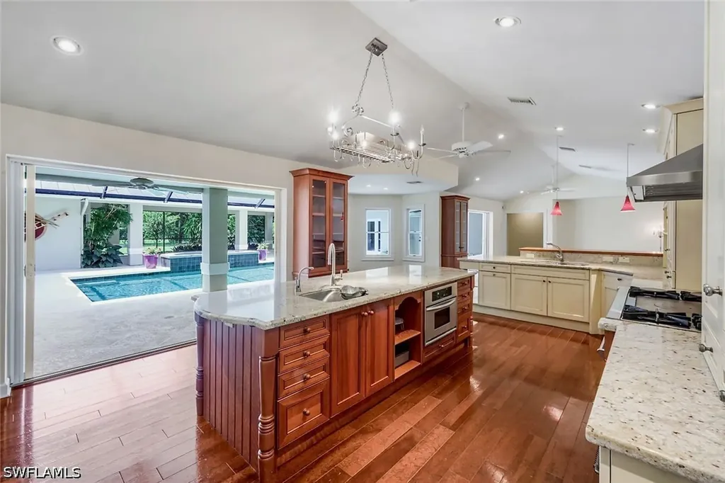 675 Murex Drive Naples FL 34102
