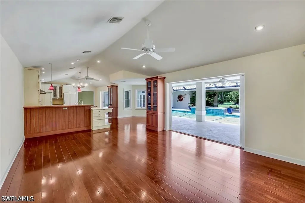675 Murex Drive Naples FL 34102
