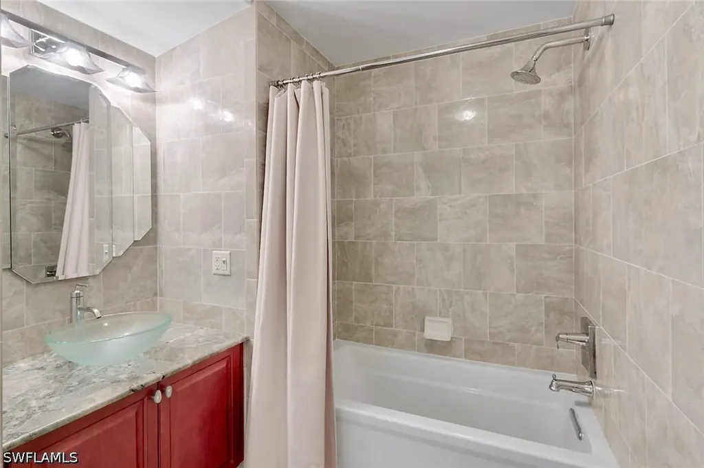 675 Murex Drive Naples FL 34102